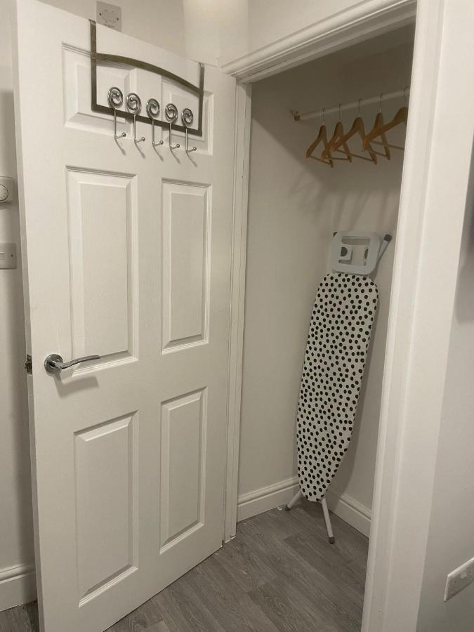 Appartamento Luton Short Term Lets - Cardiff Road Esterno foto