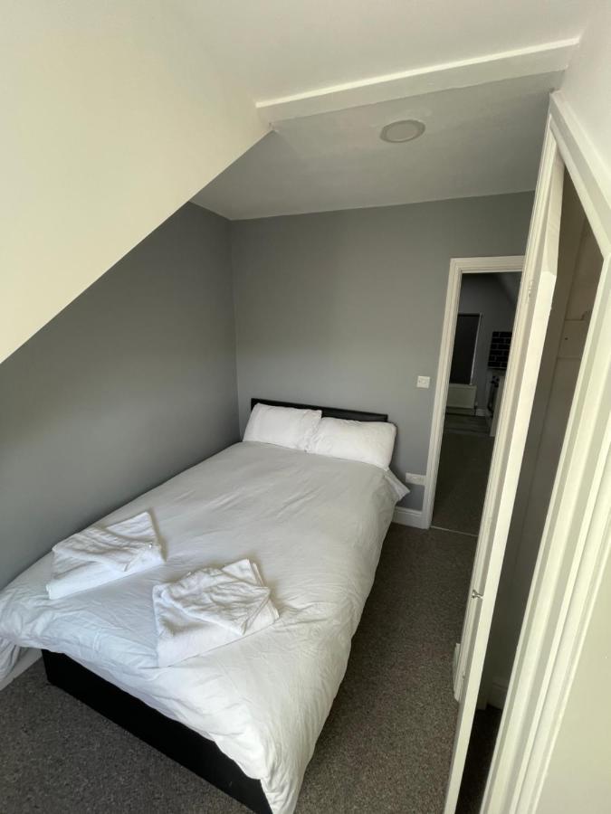 Appartamento Luton Short Term Lets - Cardiff Road Esterno foto